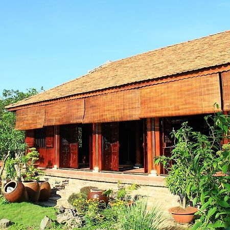 Gite Nam Hien Mekong Cho Lach Exterior photo