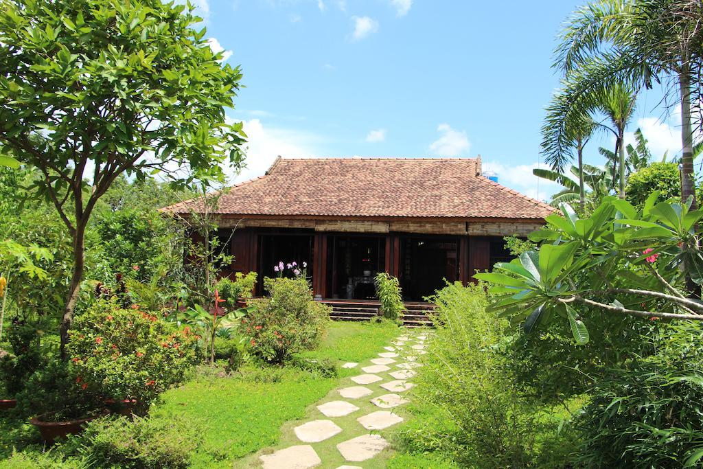 Gite Nam Hien Mekong Cho Lach Exterior photo